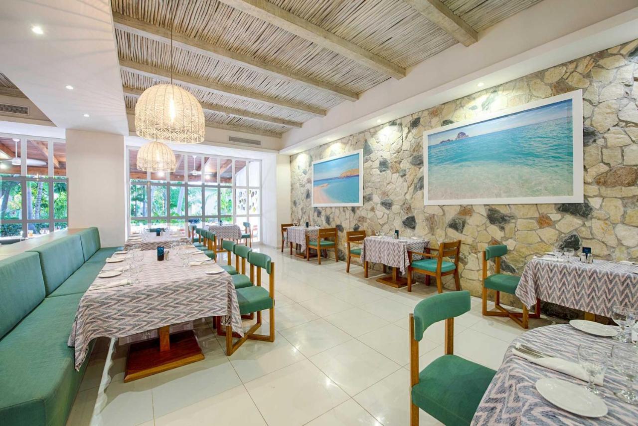 Grand Sirenis Punta Cana & Aquagames Uvero Alto